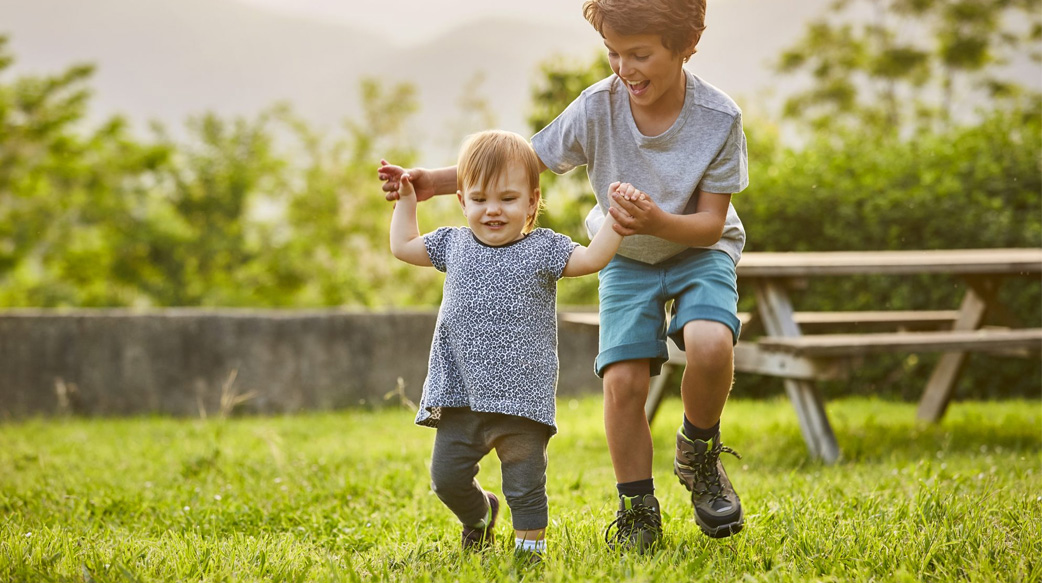 港股收盘(08.08) | 恒指收跌0.89% 有色、水泥股等活跃 中芯国际(00981)绩后领跌蓝筹